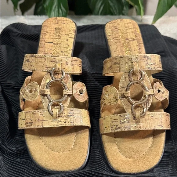 Easy Street Slip-On Torrid Sandal - Women's 8N - Picture 4 of 10